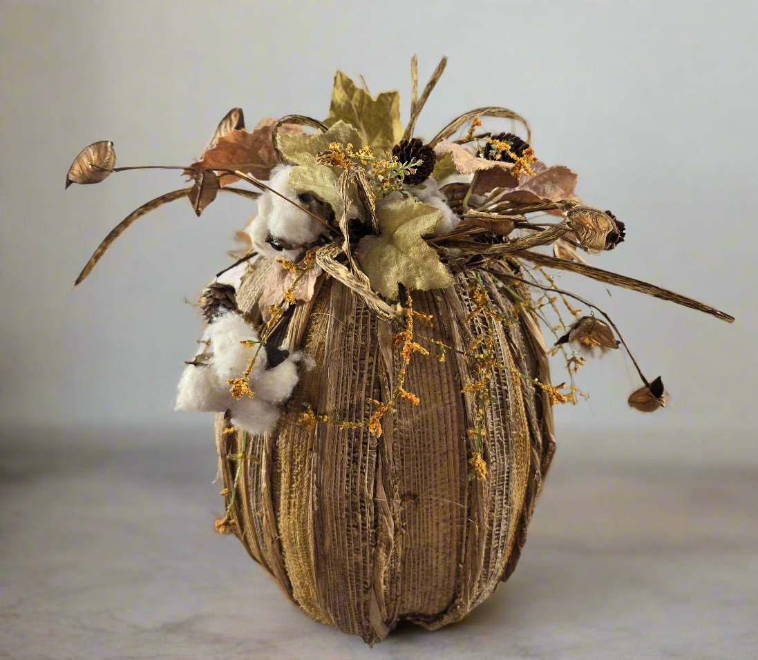 Cornhusk Pumpkin (large)