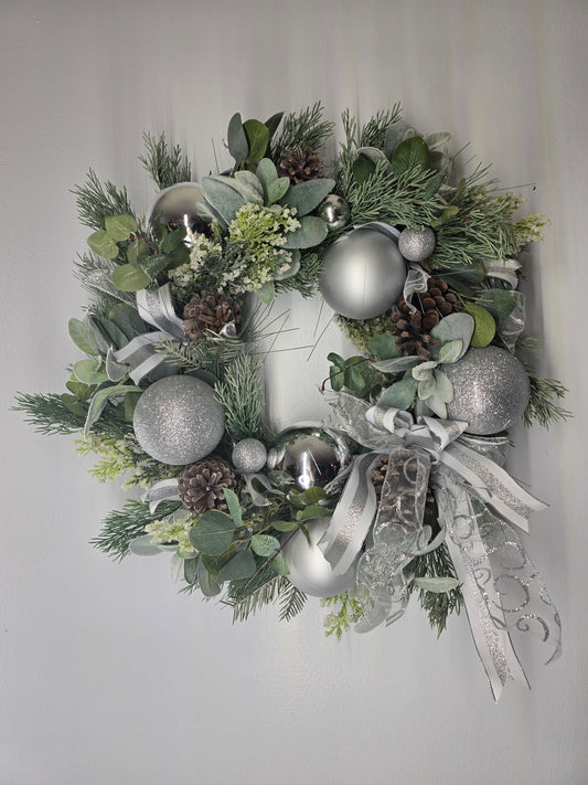 Frosted Silver Ball Wreath